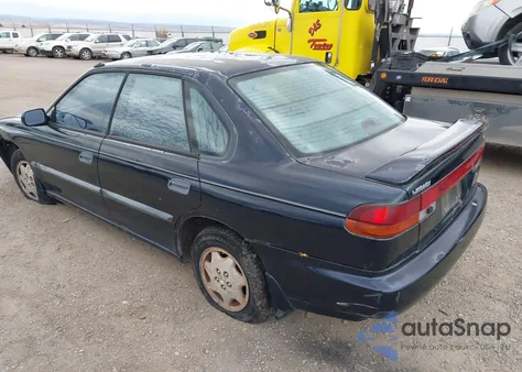1995 Subaru Legacy L z USA, uszkodzony, nr VIN 4S3BD6353S7226373